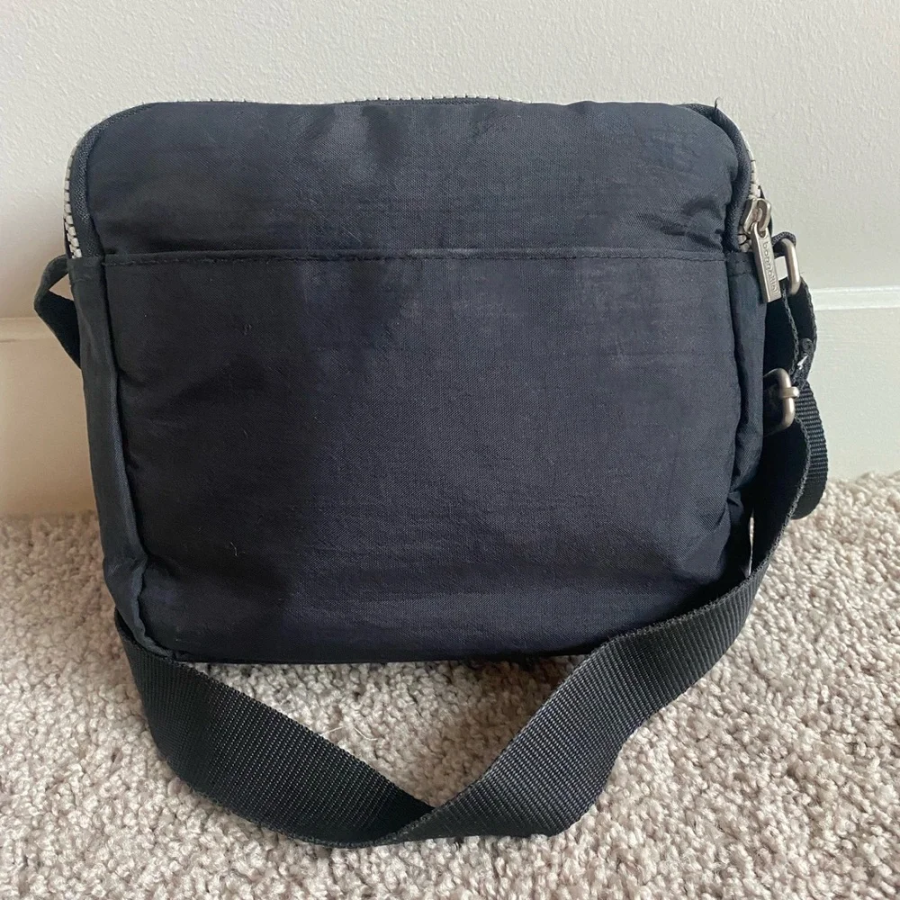 Baggallini Midnight Black Camera‎ Bag